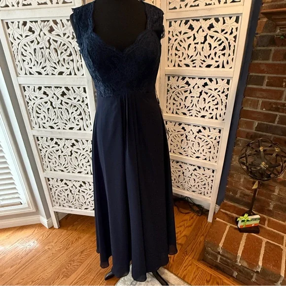 NWT Izidress Navy Lace-Detail Maxi Dress with Scoop Neck Sz M - Picture 1 of 7